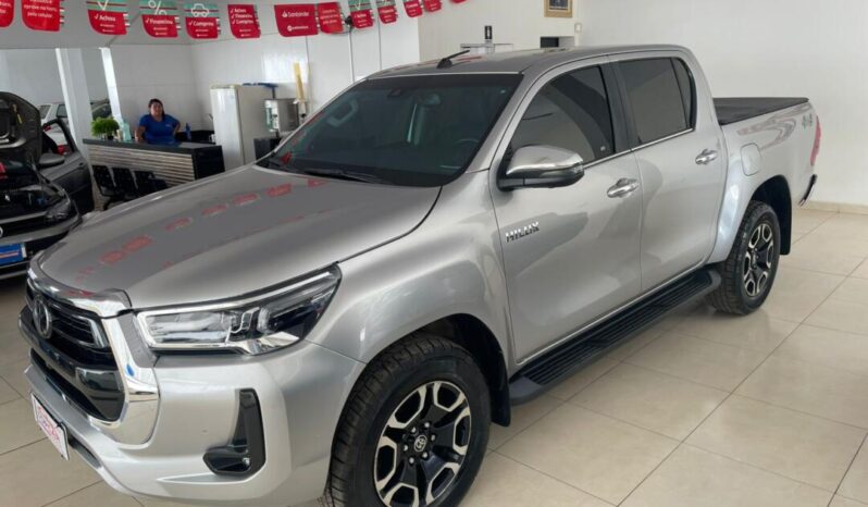 Toyota Hilux completo