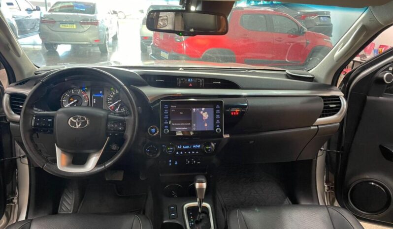 Toyota Hilux completo