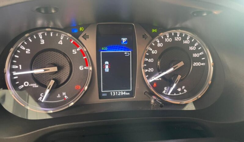 Toyota Hilux completo