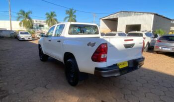 Toyota Hilux completo