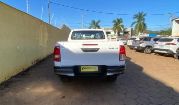 Toyota Hilux completo