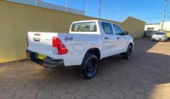 Toyota Hilux completo