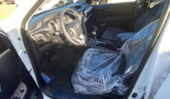 Toyota Hilux completo
