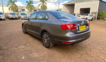 Volkswagen Jetta completo