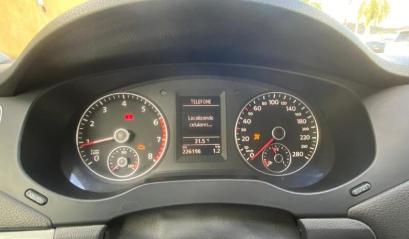 Volkswagen Jetta completo