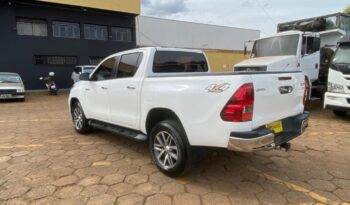 Toyota Hilux completo