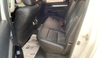 Toyota Hilux completo