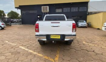 Toyota Hilux completo