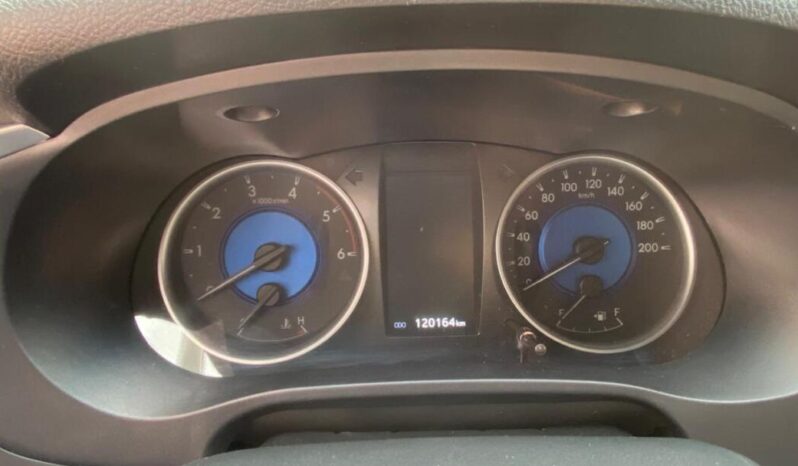 Toyota Hilux completo