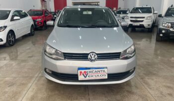 Volkswagen Voyage completo