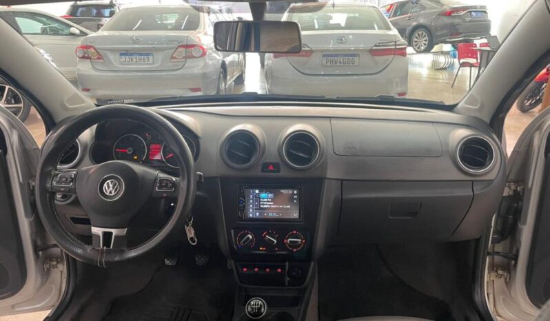 Volkswagen Voyage completo