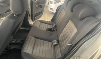 Volkswagen Voyage completo