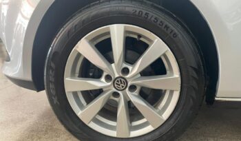 Volkswagen Voyage completo