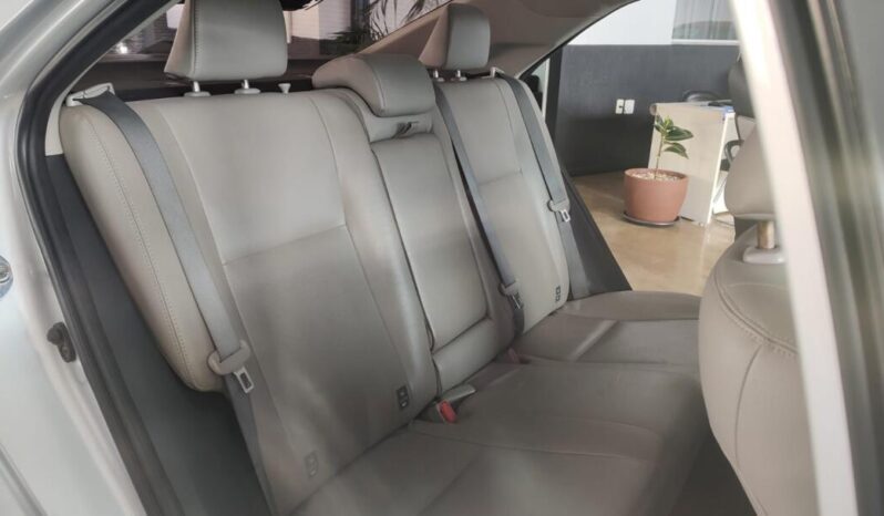 Toyota Corolla completo
