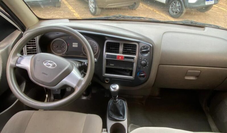 Hyundai HR completo
