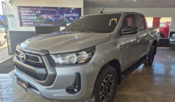 Toyota Hilux completo
