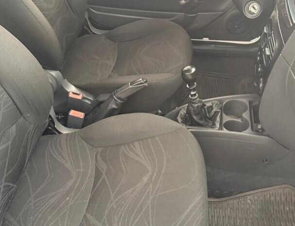 Fiat Strada completo