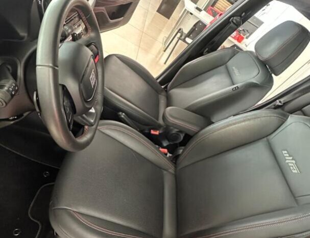 Fiat Strada completo