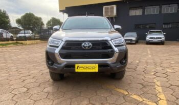 Toyota Hilux completo