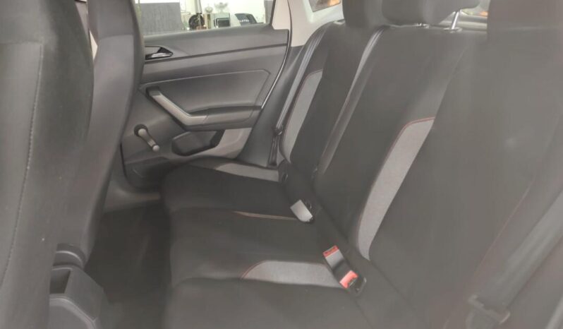 Volkswagen Polo completo