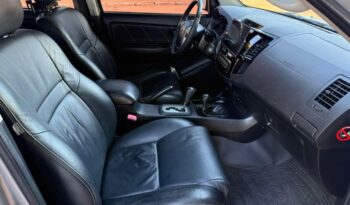 Toyota Hilux SW4 completo