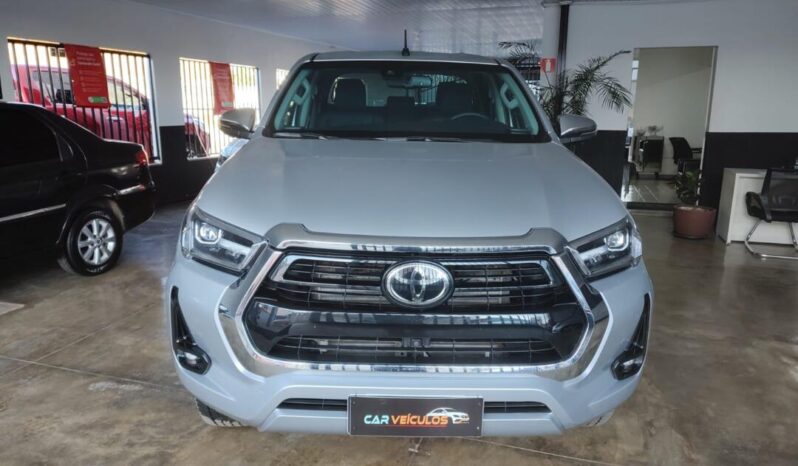 Toyota Hilux completo