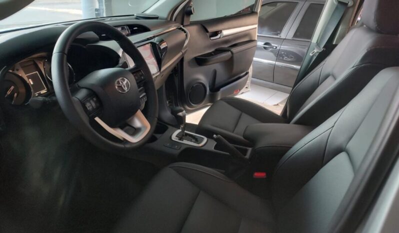 Toyota Hilux completo