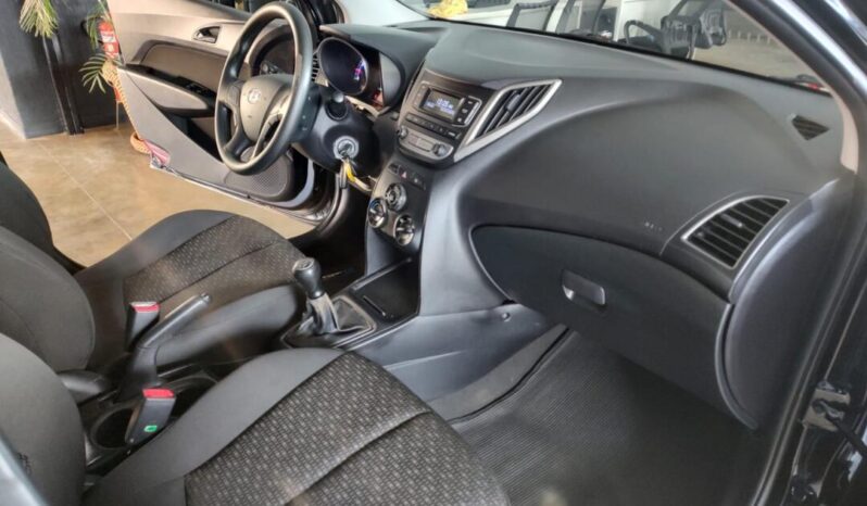 Hyundai HB20 completo