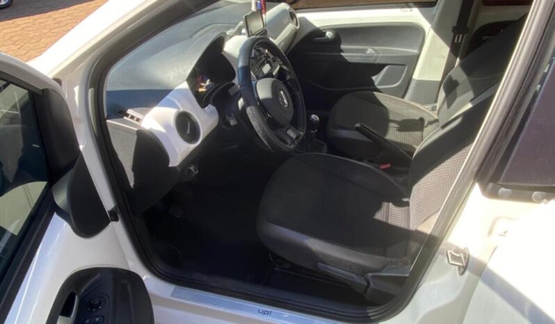 Volkswagen UP completo