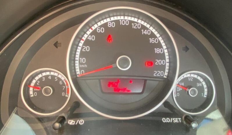 Volkswagen UP completo