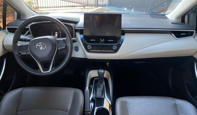 Toyota Corolla completo