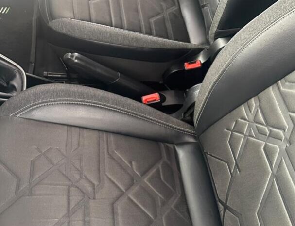 Fiat Strada completo