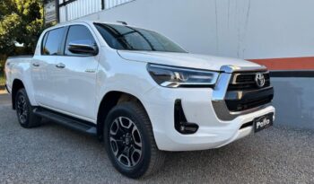 Toyota Hilux completo