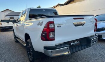 Toyota Hilux completo