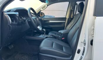 Toyota Hilux completo