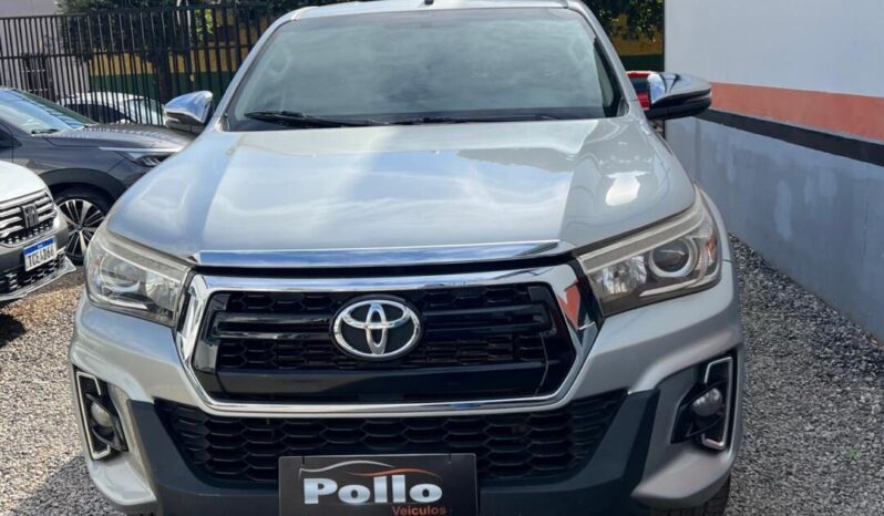Toyota Hilux completo