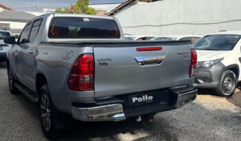 Toyota Hilux completo