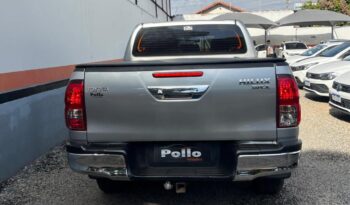 Toyota Hilux completo