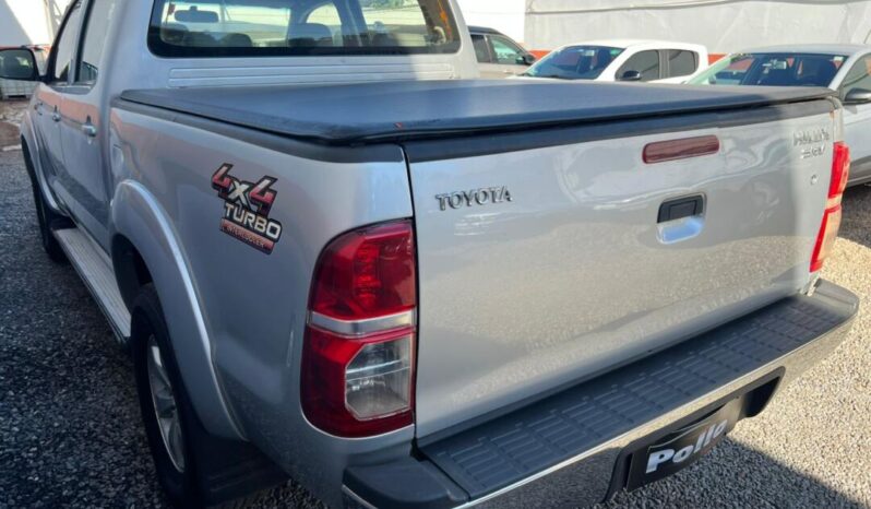 Toyota Hilux completo