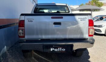 Toyota Hilux completo