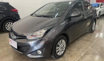 Hyundai HB20S completo