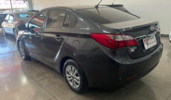 Hyundai HB20S completo