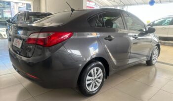Hyundai HB20S completo