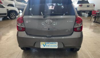 Toyota Etios completo