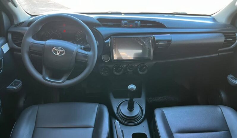 Toyota Hilux completo