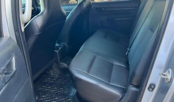 Toyota Hilux completo