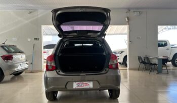 Toyota Etios completo
