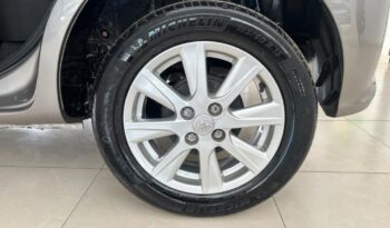 Toyota Etios completo