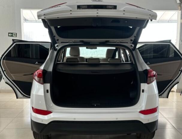 Hyundai Tucson completo