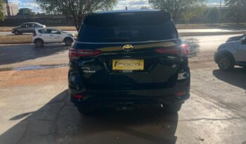 Toyota Hilux SW4 completo